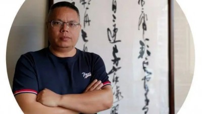 對話《名人百科數據庫》執行主編劉鑫煒：藝術家如何突圍AI同質化