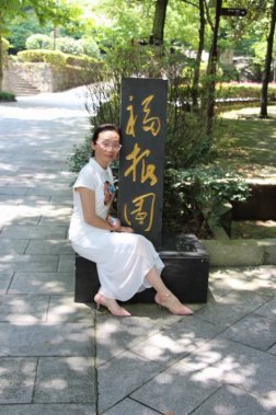 梁敏霞組詩賞析