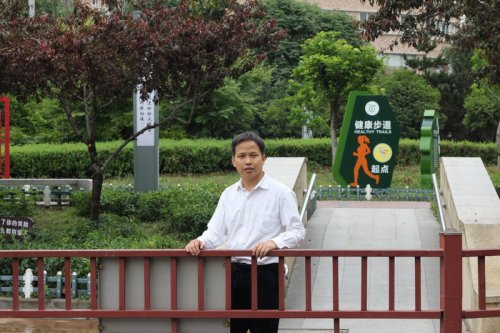 武功縣扶貧業(yè)務干部印象組詩